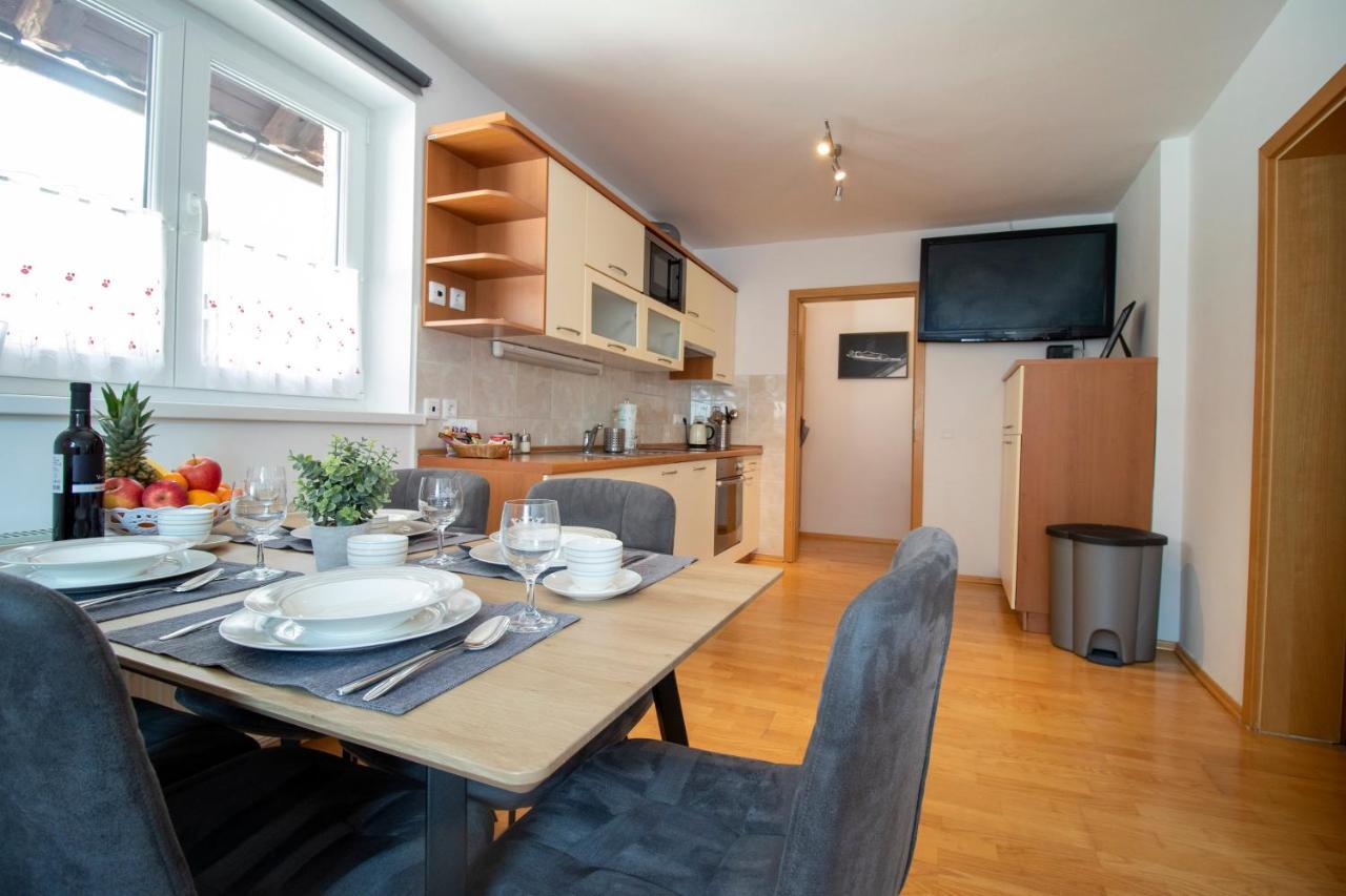 Apartments Pod Bregom Краньска Гора Экстерьер фото